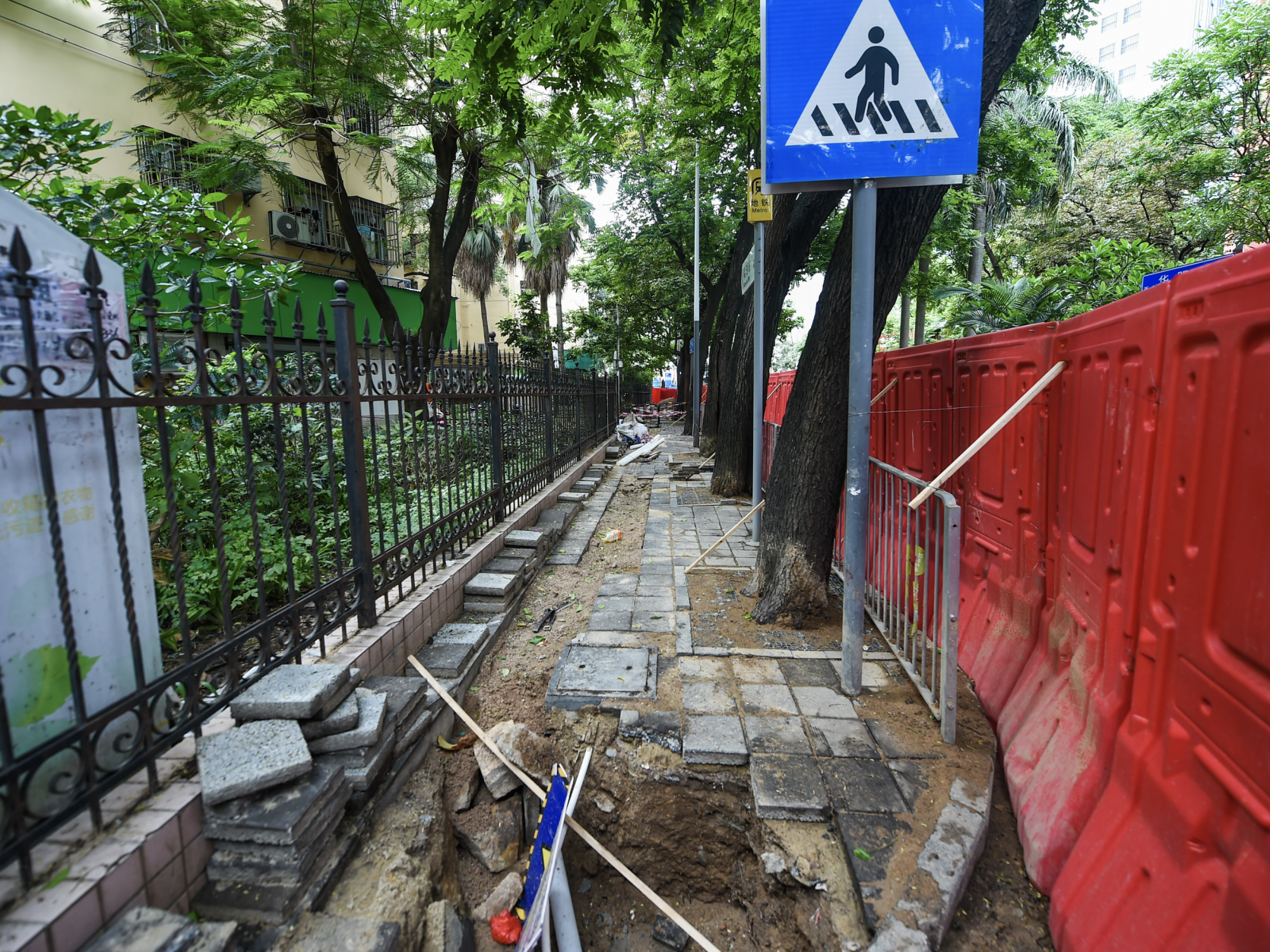 一公里路6家单位要开挖，333天工期压缩到95天，深圳如何做到的？
