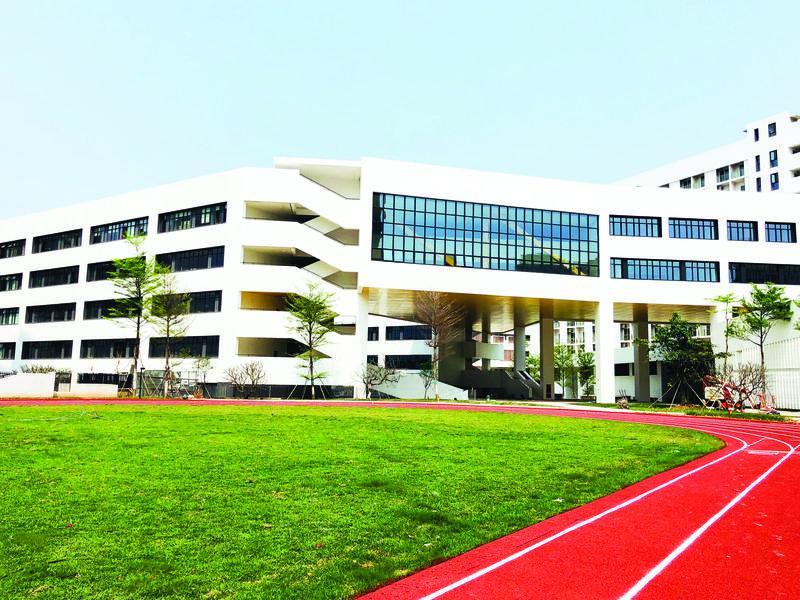 一名深圳初三学霸的自述：我为何选择这所新办高中？