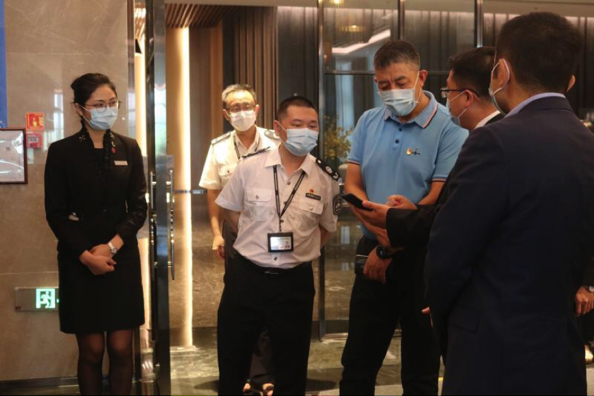 扎实做好疫情防控，马峦街道开展重点单位核酸检测工作