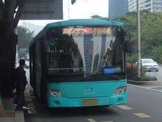 “中国棒，你们更棒！”国际友人为深圳公交人点赞