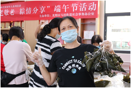 爱老敬老！马田街道“粽情”温暖辖区老人