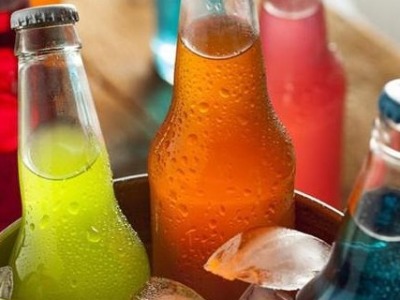 健康365 | 饮料当水喝，小心会失明！你若是“糖人”就得当心