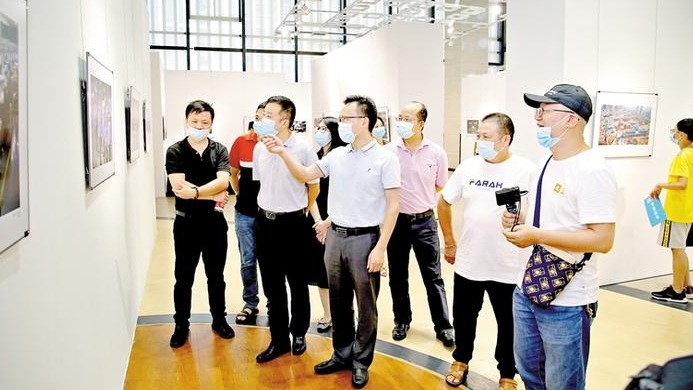 咱们工人有力量！新桥举办2020年度企业员工摄影作品展