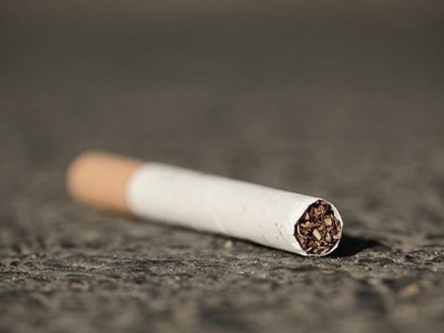 王辰院士：吸烟会平均降低十年寿命，吸烟时间越长问题越突出