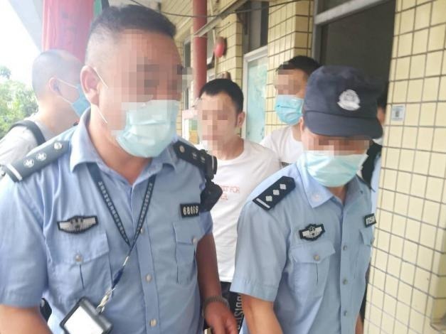 宝安燕罗网格员协助四川乐山警方抓获一名在逃人员