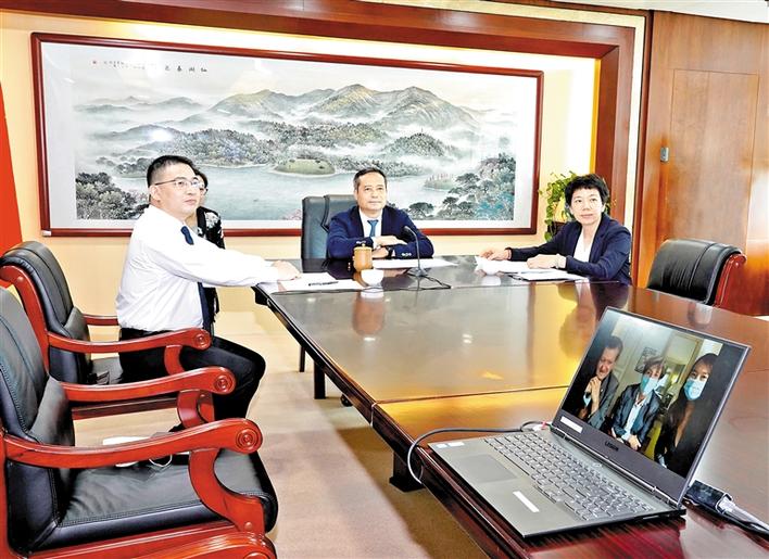 姚任与法国友城市长视频通话会谈  寄祝福盼相聚