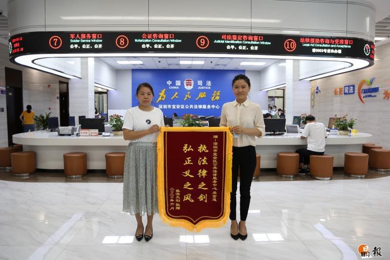因产假工资少发？宝安法援律师帮助女职员讨回公道