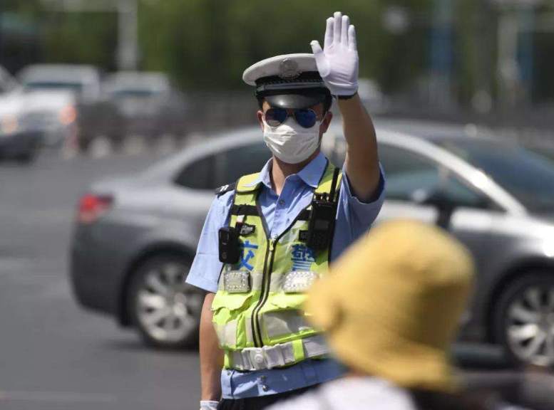 全国首推！浙江试行交通轻微违法首错免罚