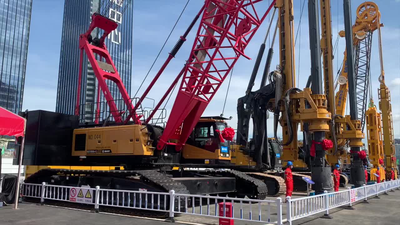 穗莞深城际铁路深圳机场至前海段工程正式开工