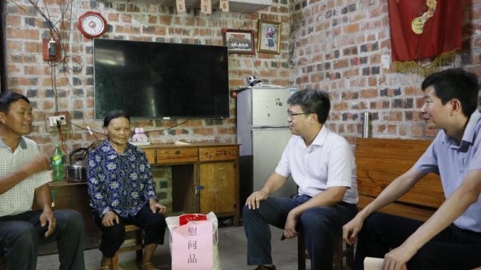 坚决打赢脱贫攻坚战！坪山区领导到百色田东调研粤桂扶贫协作工作  