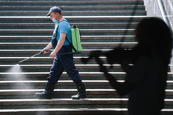 普京：俄罗斯疫情高峰被推迟，每千人新冠病毒检测量世界领先