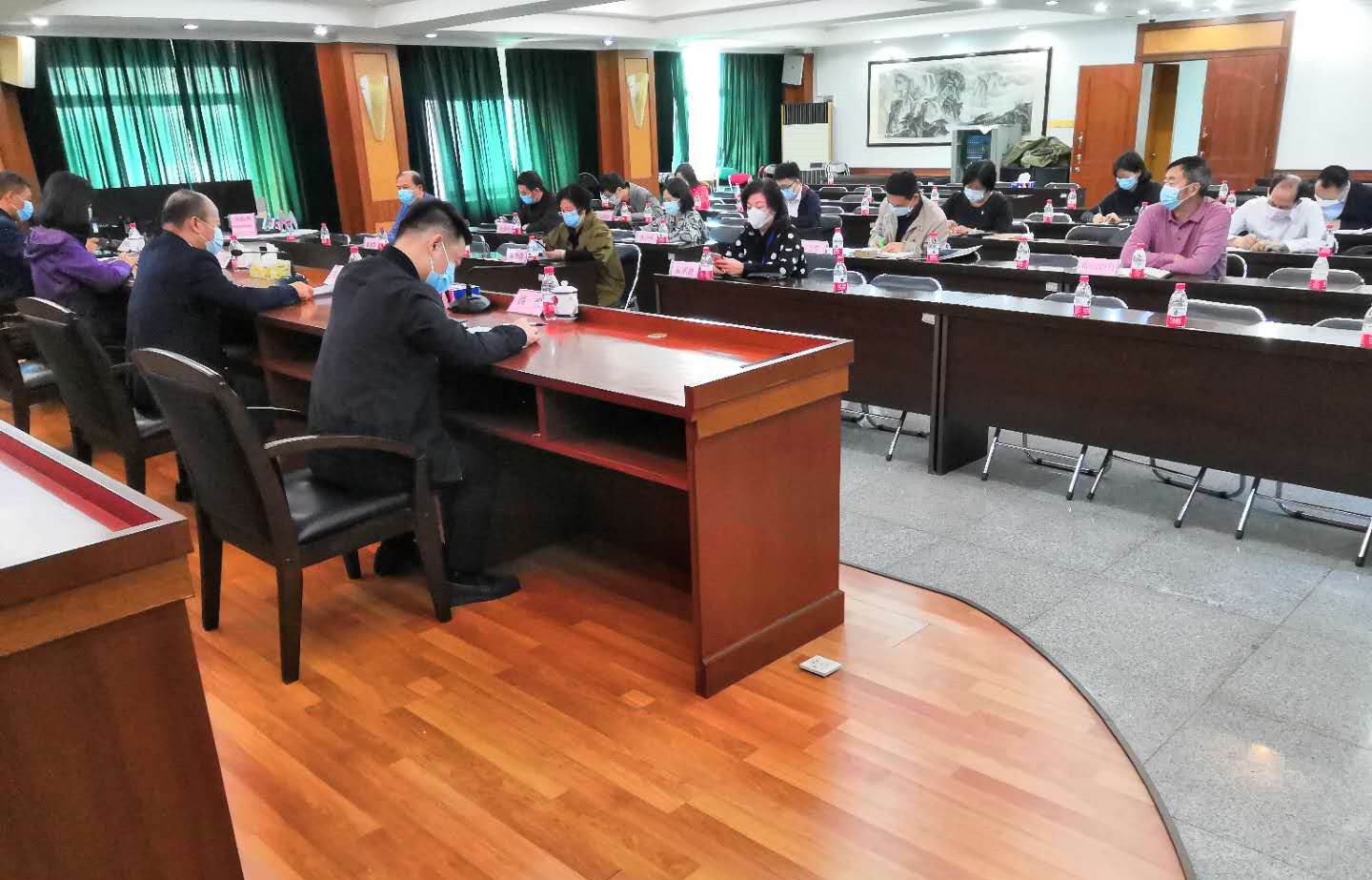 宝安区司法局召开会议传达学习贯彻习近平总书记重要讲话和全国两会精神