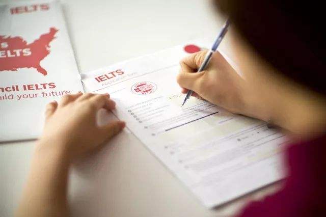 教育部考试中心：7月恢复部分雅思托福考试