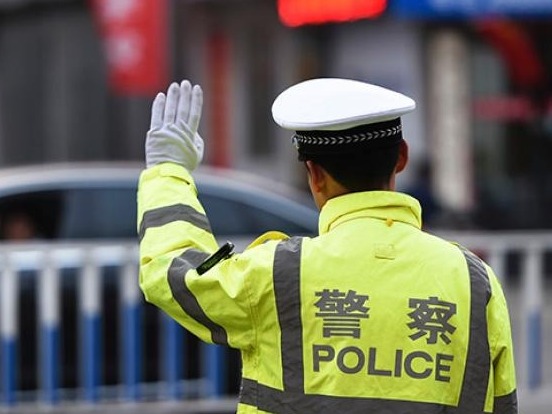 公安部：高考期间对涉考车辆发生轻微违法，警告后及时放行
