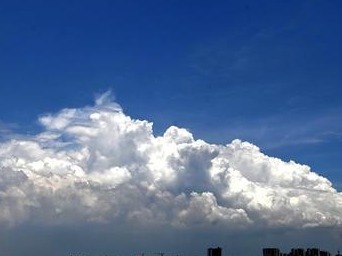 持续高温预警超17天打破历史纪录，8月气温还将偏高