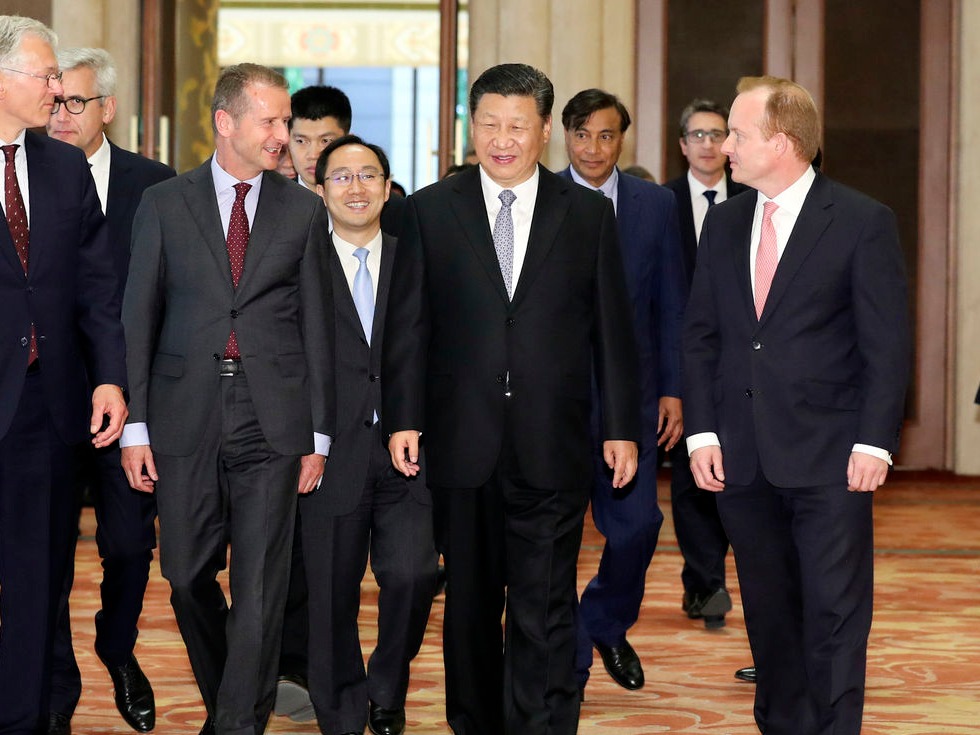 外交习语丨特别的日子，这些CEO收到习主席回信