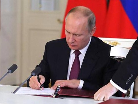 普京签署俄罗斯2030年国家发展目标