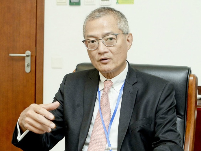 港大深圳医院院长卢宠茂：香港绝对应该学习内地疫情防控措施