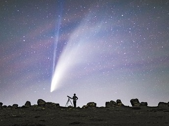 新智彗星6000年回归一次 你可别只是看个热闹 