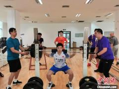 国羽开展体能大比武 为党的生日献礼