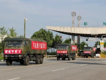 陆军部队7000余名官兵紧急投入抢险救援