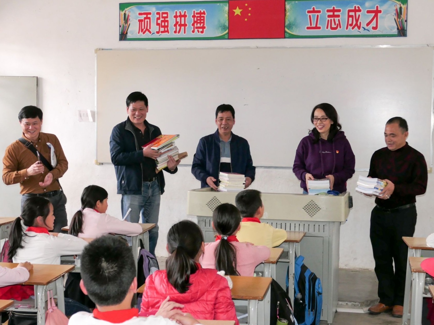 村容村貌更美 村民收入提高，深圳市人民检察院精准帮扶陆丰市石艮村成效显著 