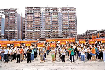 帮一人就业 助全家脱贫！宝安区人力资源局精准施策助力都安大化贫困户就业脱贫