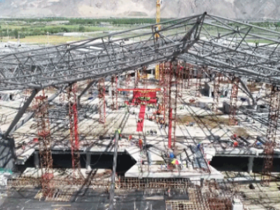 拉萨贡嘎机场新建T3航站楼今日封顶，主体结构完成