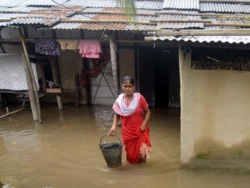 印度与尼泊尔特大洪灾已致400万人流离失所，189人死亡