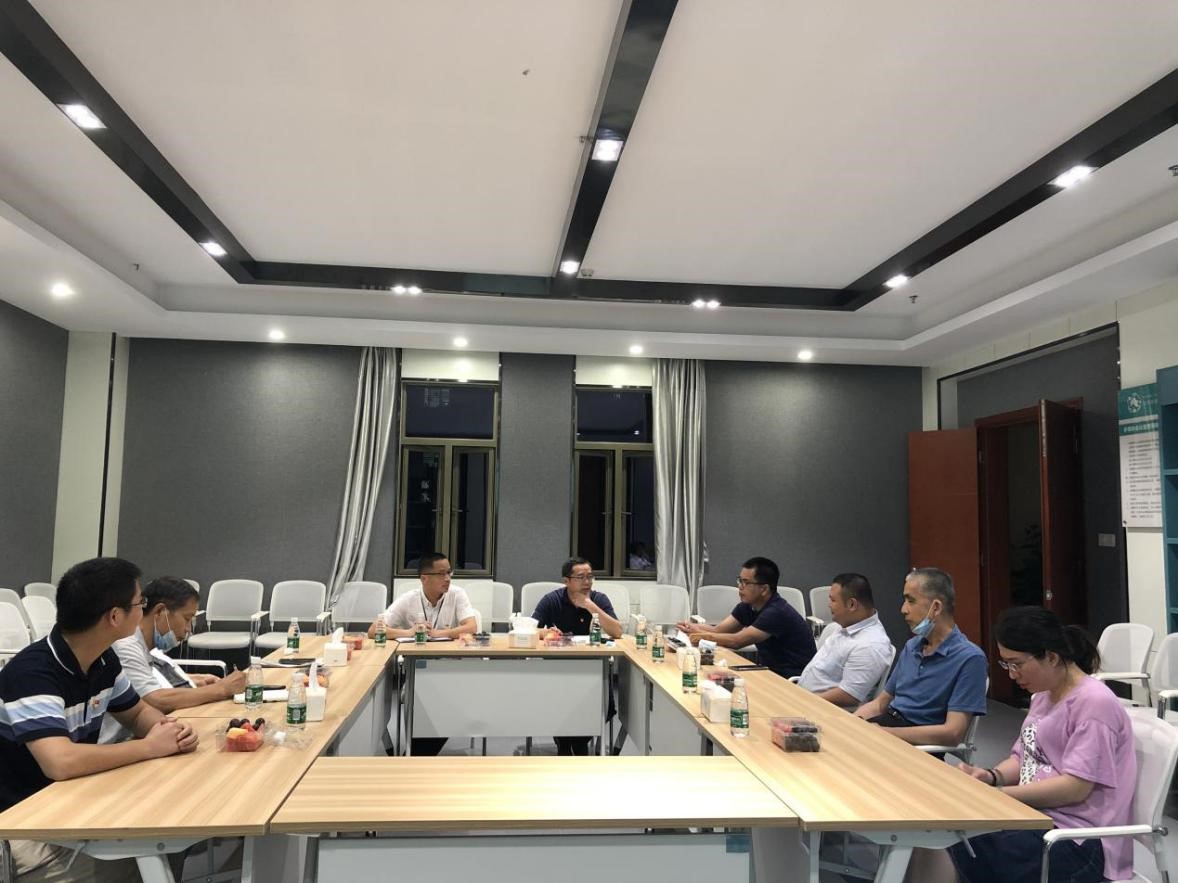 坪山街道花园小区：机关在职党员进社区参与共建共治