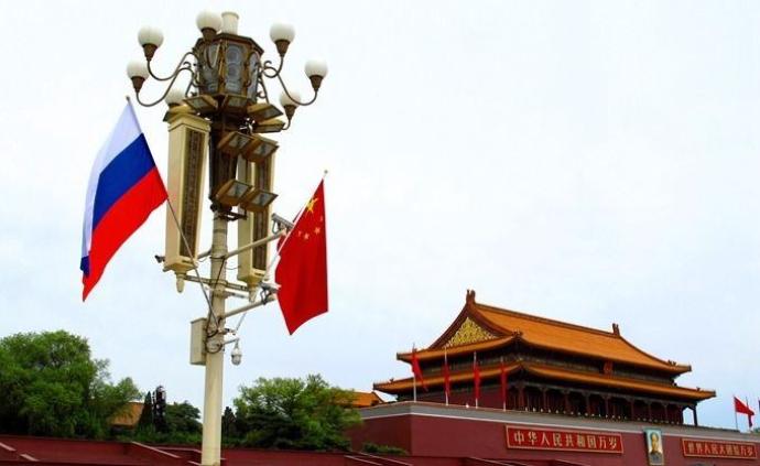 习近平同俄罗斯总统普京通电话