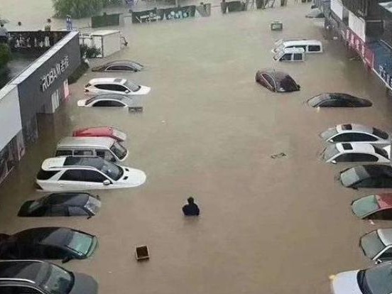 中央气象台继续发布暴雨橙色预警，需继续做好防汛防御工作
