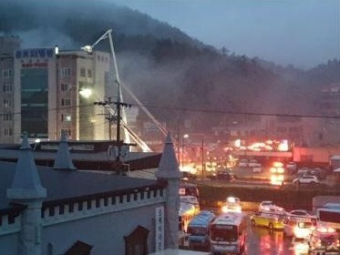 韩国一家医院凌晨起火 已致56人受伤2人死亡