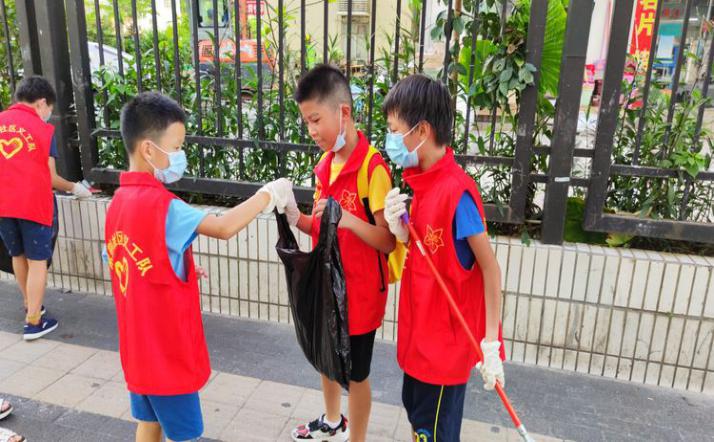 莲花街道培育品德少年“不放假”  