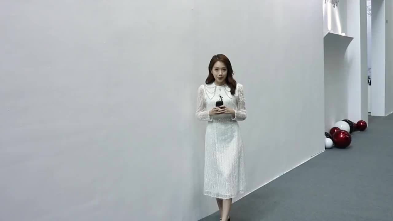 贝灵格携手艺术家钟秦阳子，“拥抱”2020时尚深圳展