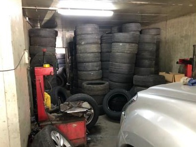 深圳海关“蓝剑”斩断轮胎及电子产品走私网，抓获犯罪嫌疑人13名