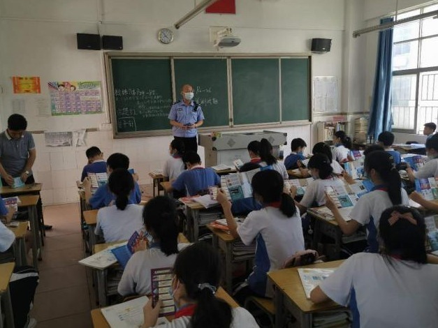 龙岗坂田派出所辖区上半年贩毒刑事案件同比减少近六成