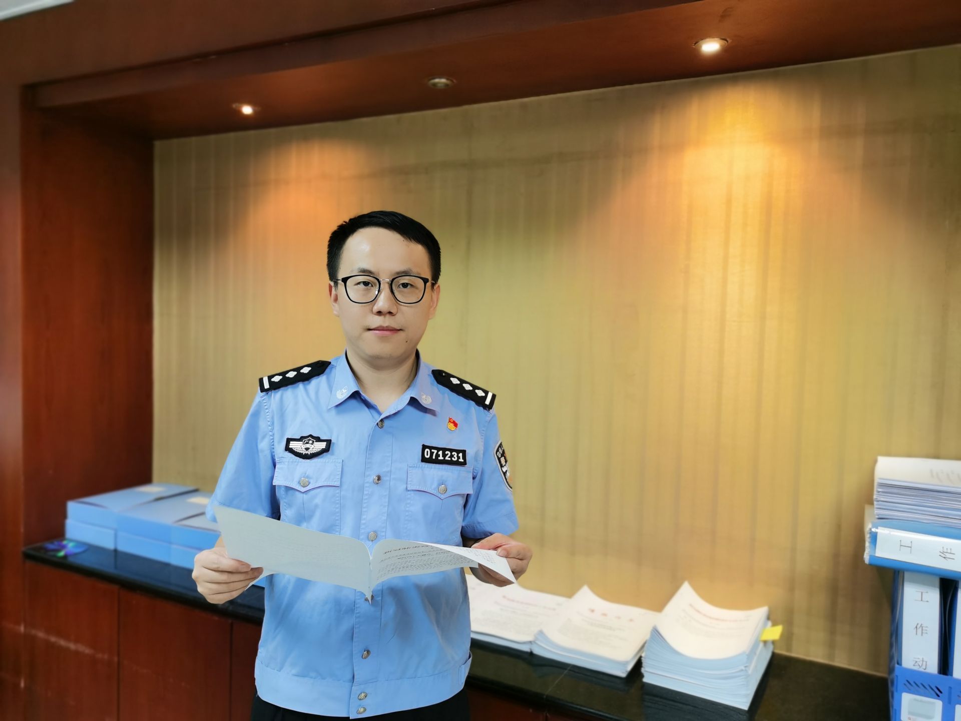 每日警星丨潘乐毅：做好幕后战“疫”人