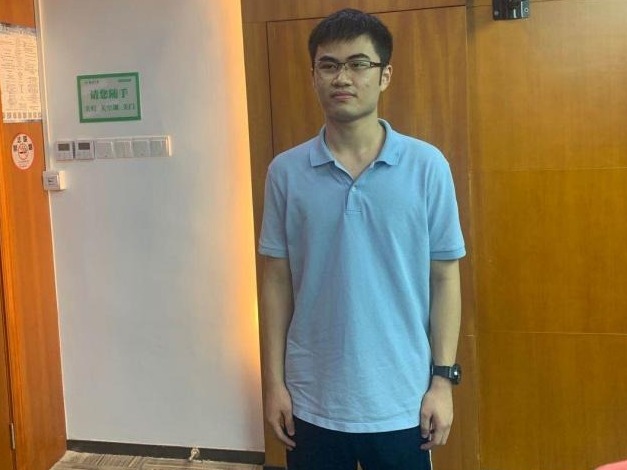 （重）深圳中学谈景行进入广东高考理科前50名 分析题目比刷题更有帮助