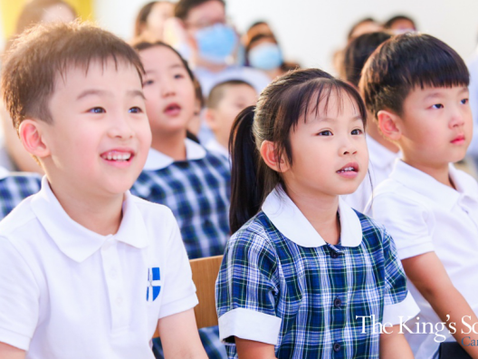 深圳国王学校迎来首届毕业典礼，一群“小毕业生”来啦！  