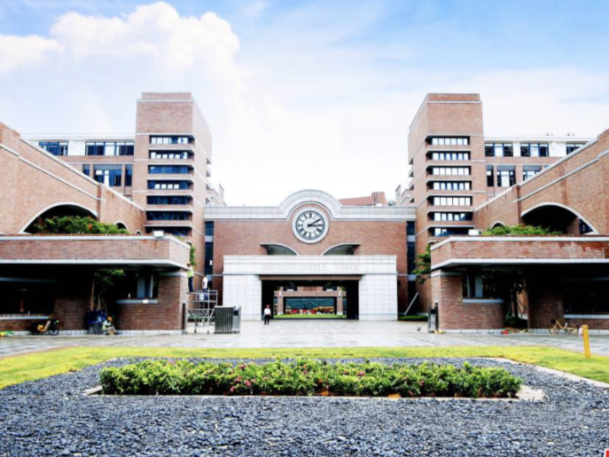 高科技“未来校园”九月迎新 深圳中学泥岗校区建设收官在即