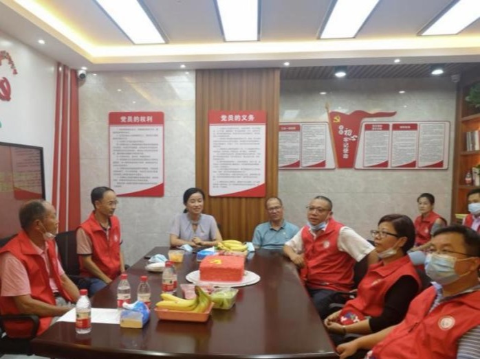 光明社区党委开展“七一”系列主题党日活动|夯实基层党建迈步向前