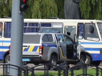 乌克兰公交劫持事件现场传出爆炸声，暂无人员伤亡报告