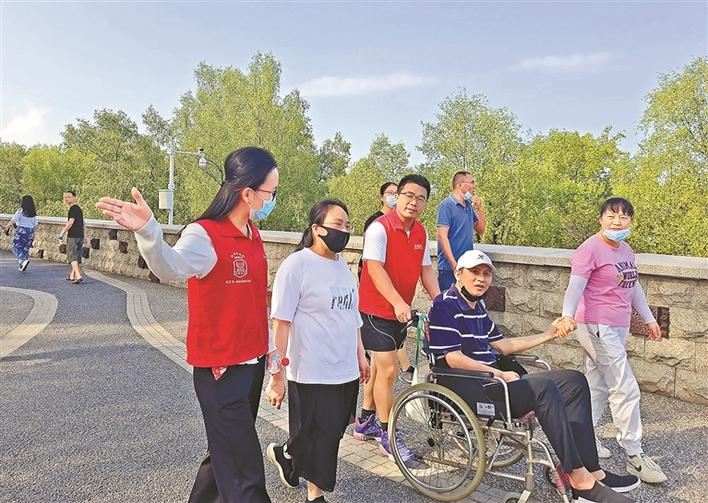 社科成果选粹 | 社工站对打造民生幸福标杆的价值意义