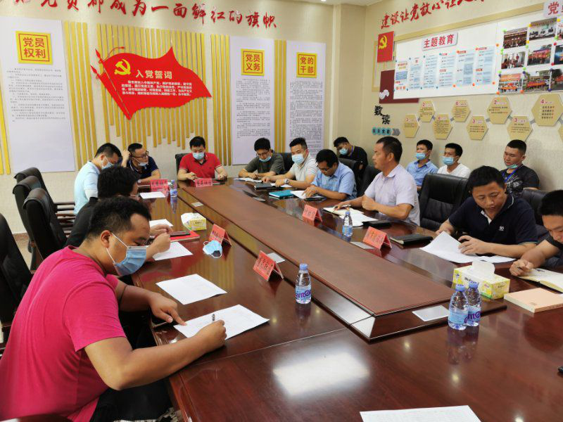 精心打造“凤凰文明标签”！凤凰街道美化净化城中村市容环境