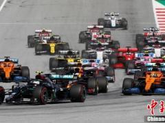 F1新赛季揭幕赛仅11辆车完赛 汉密尔顿被罚出领奖台