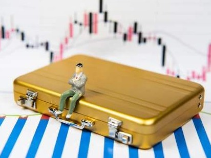首批32家新三板精选层公司中过半数属于高技术产业