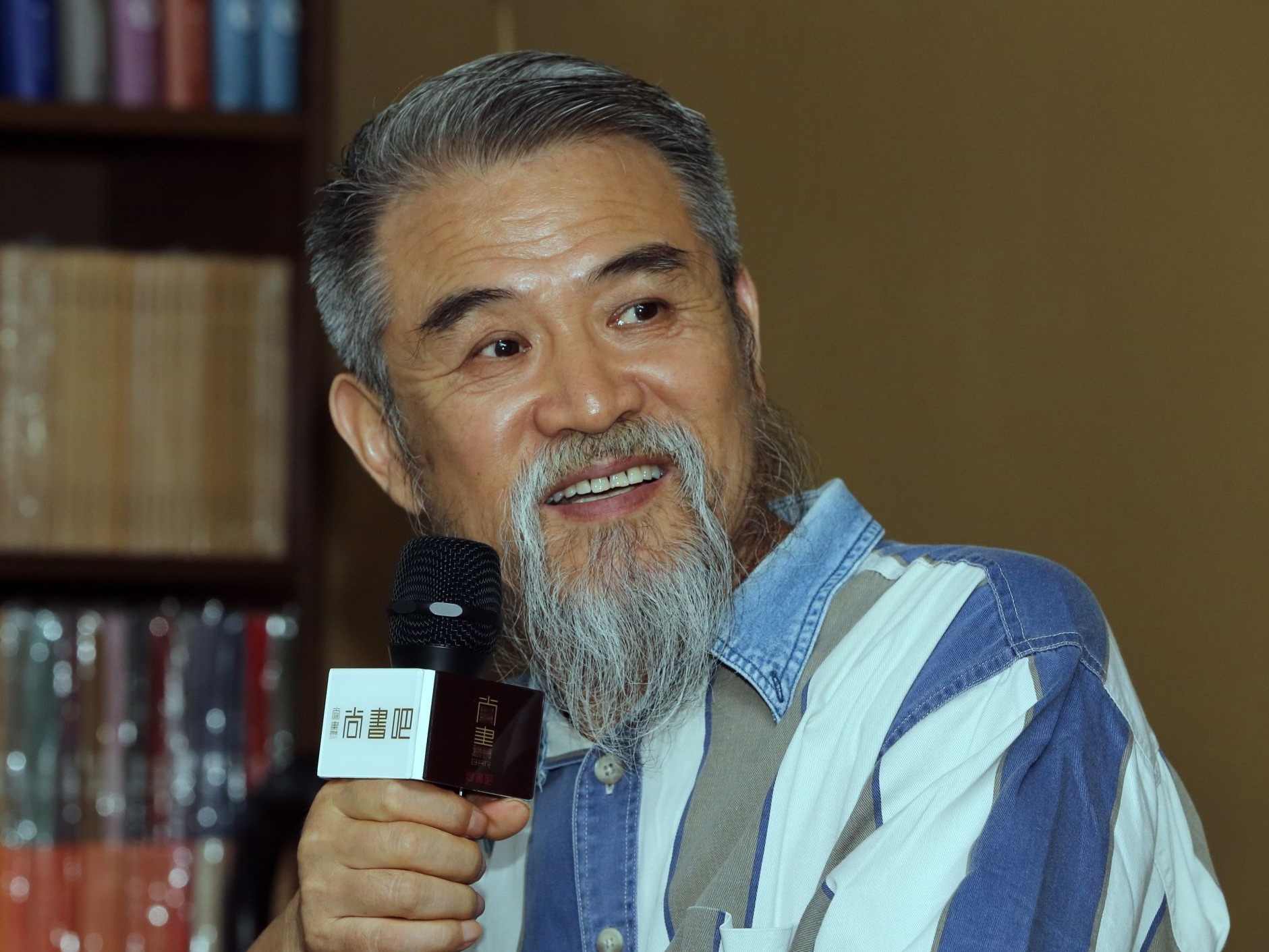 回顾昨日鹏城，著名体育摄影家吴峻分享特区图鉴40年  