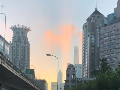 上海惊现海市蜃楼？官方科普：建筑物的影子