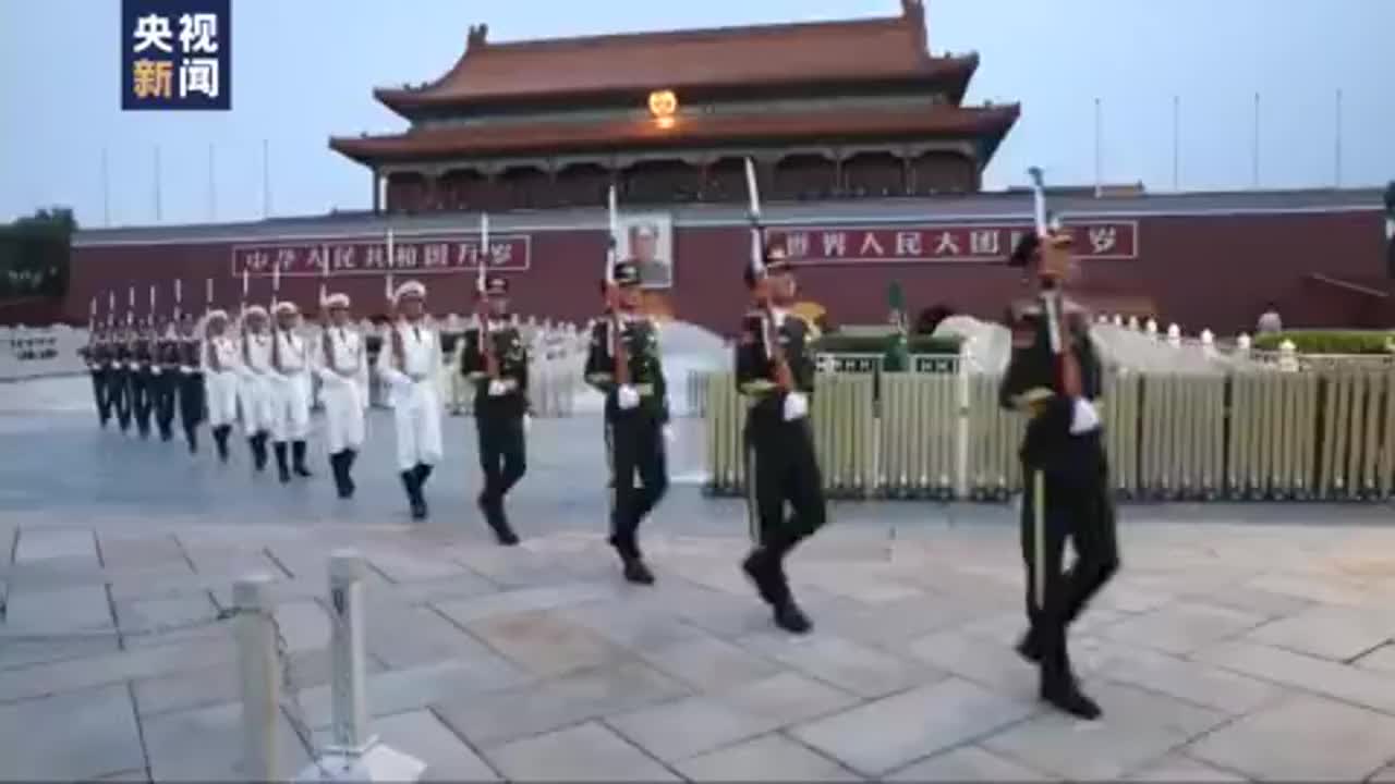 视频丨超燃！八一建军节天安门广场升旗仪式！
